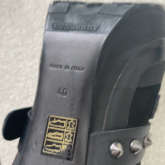 Burberry Runway Booties 8.5 (size 40 European) - Picture 3 of 11